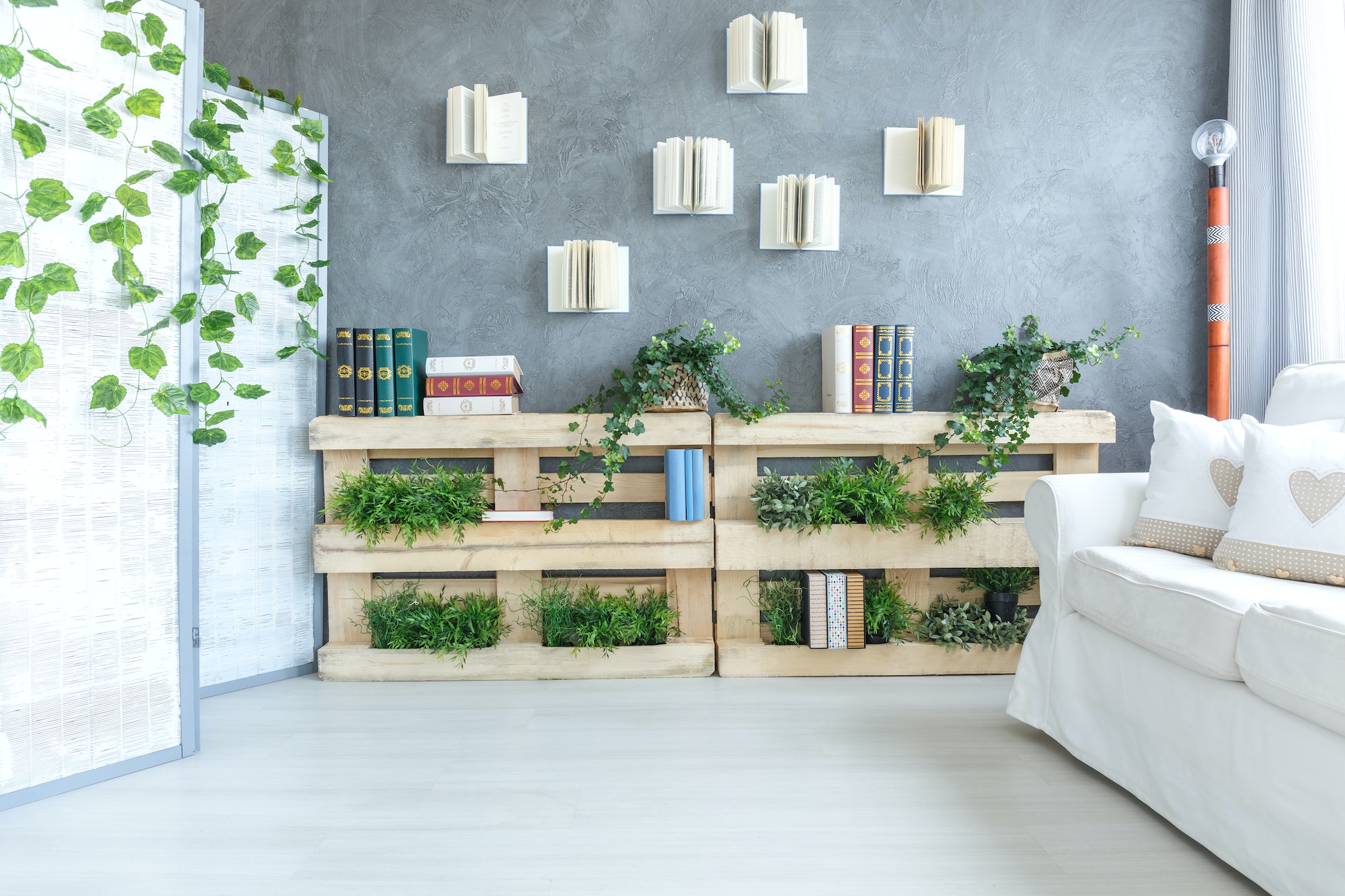Make your bookshelf stylish !